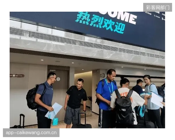 截至2026年5月，已有超过15%的新建非竞赛类沙排场开始试用混合了回收玻璃颗粒的石英砂，以应对LEED等绿色建筑认证要求